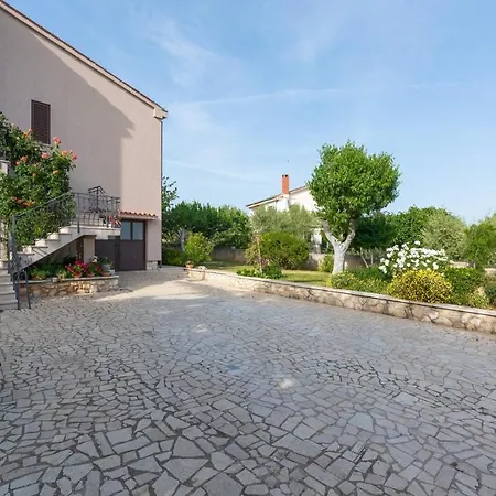 דירה David With Balcony