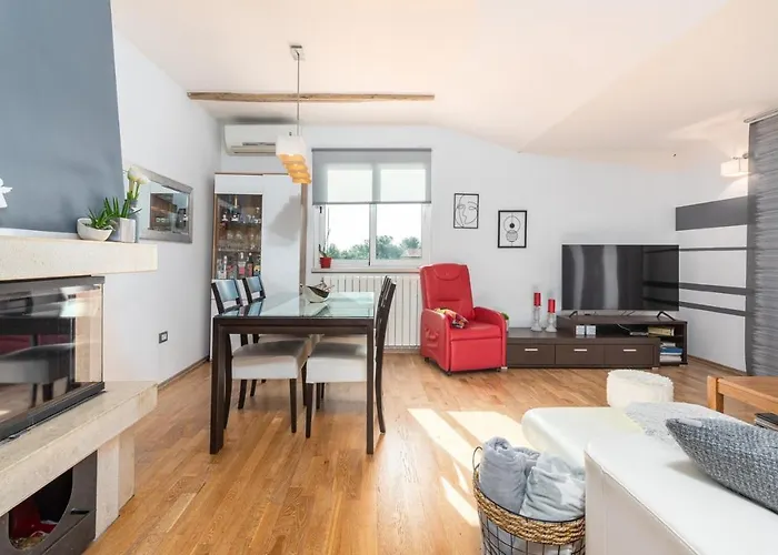 David With Balcony * Dracevac