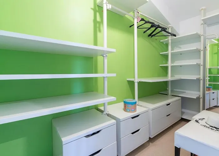 David With Balcony Dracevac