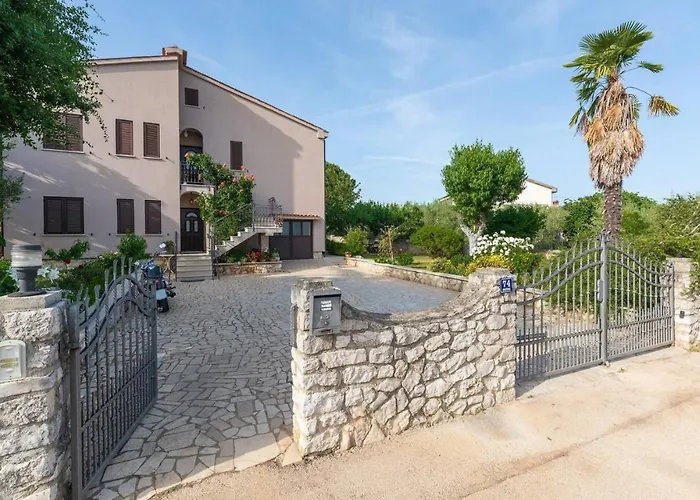 David With Balcony *