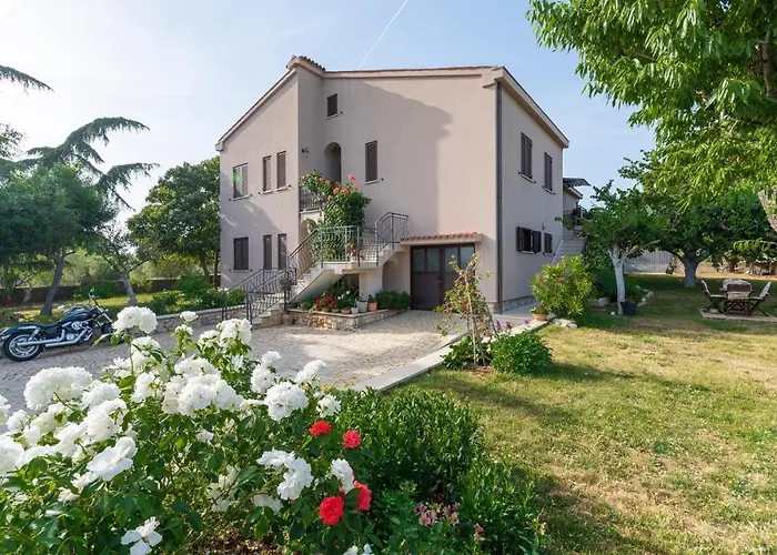 David With Balcony Apartman *